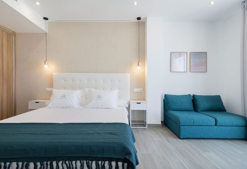 پانسیون Nerja Vg Hostal Boutique