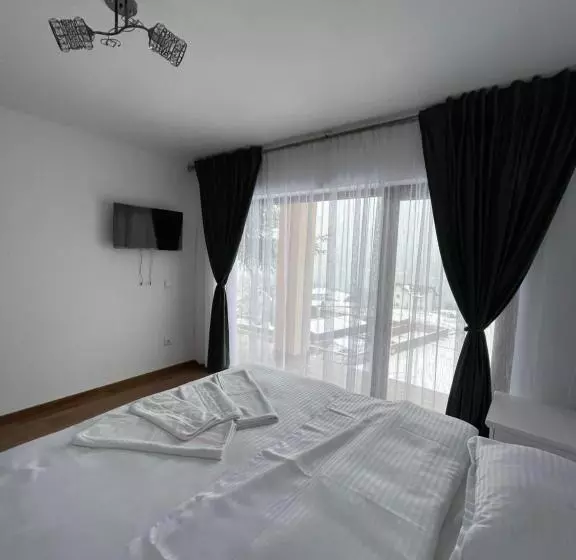 ペンション Silver Mountain Villa Colibita