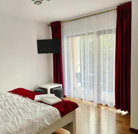 پانسیون Silver Mountain Villa Colibita