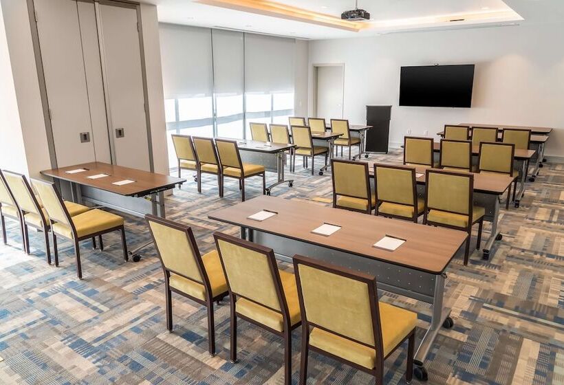 בית מלון כפרי Hyatt Place Gainesville Downtown