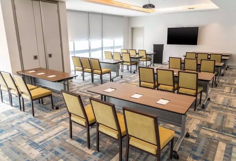 Hotelli Hyatt Place Gainesville Downtown