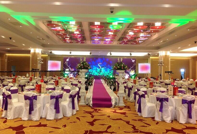 New Century Hotel Qingdao