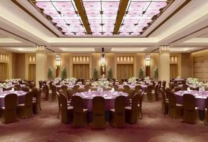 New Century Hotel Qingdao