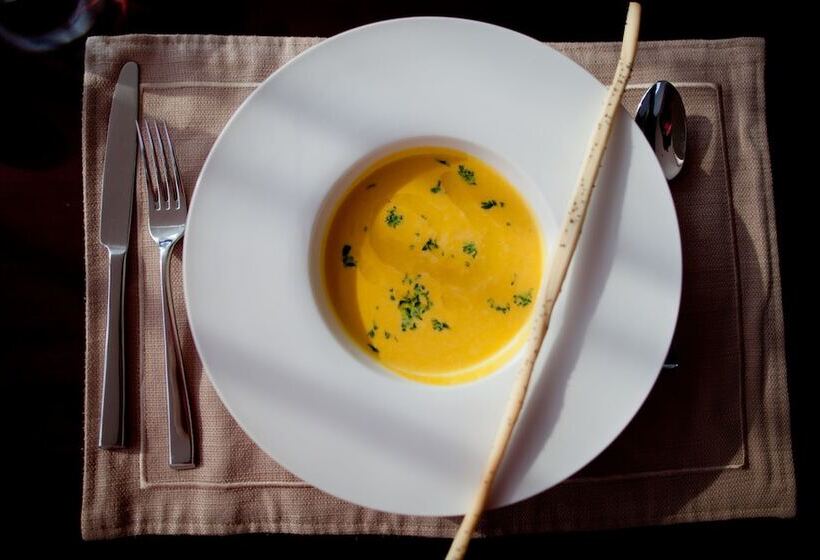 New Century Hotel Qingdao