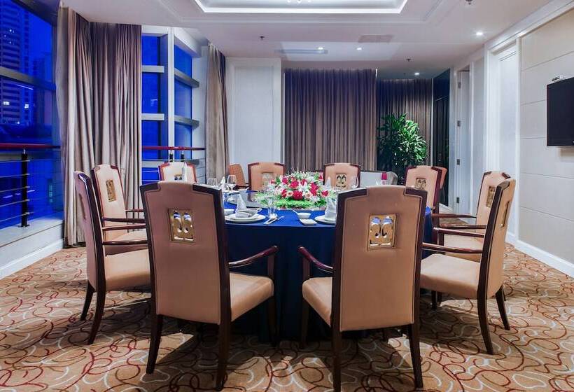 New Century Hotel Qingdao