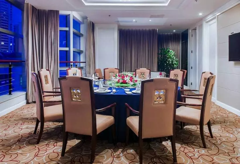 New Century Hotel Qingdao