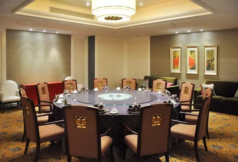 New Century Hotel Qingdao