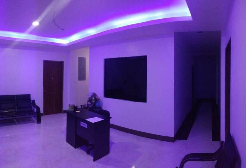 Hostel Junie Pension House