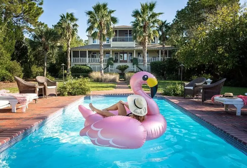 Elbaroda Hideaway