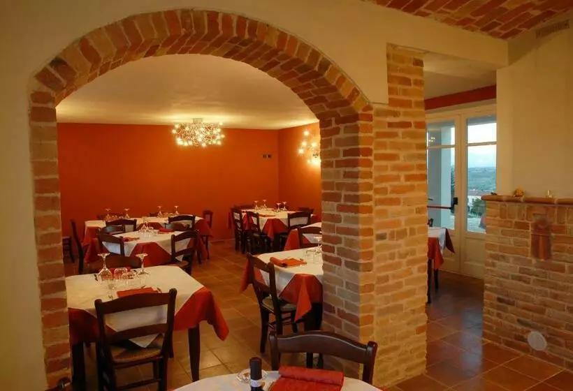 Hotelli Agriturismo Cinque Camini