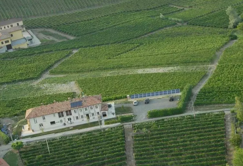 Hotelli Agriturismo Cinque Camini