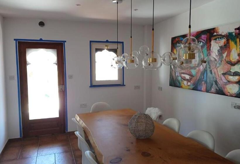 هتل Art Villa Claudia