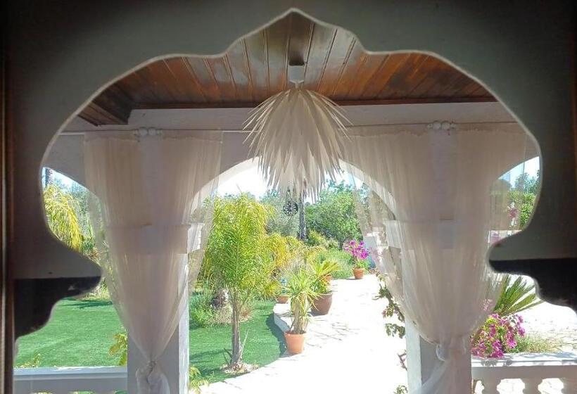 هتل Art Villa Claudia