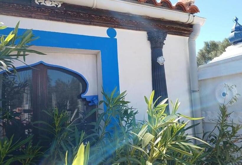 هتل Art Villa Claudia