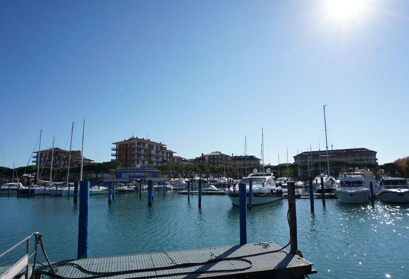 Nice Apartment Next To The Sea