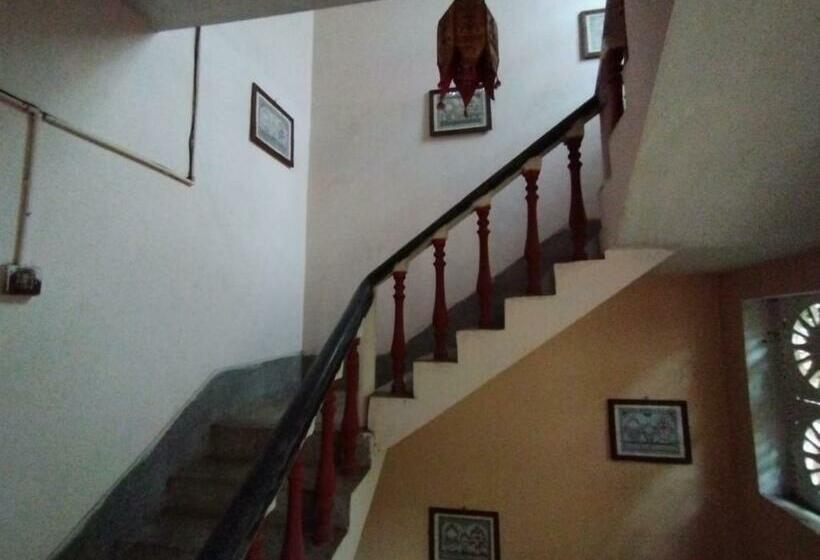 Pensionat Divine View Ac Room For 2 Pax Swarna Bhavan