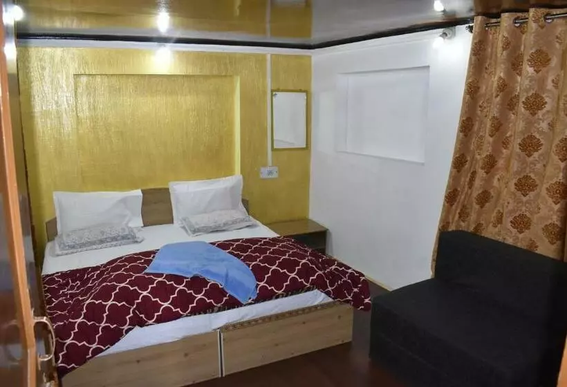 ペンション Mir Guest House
