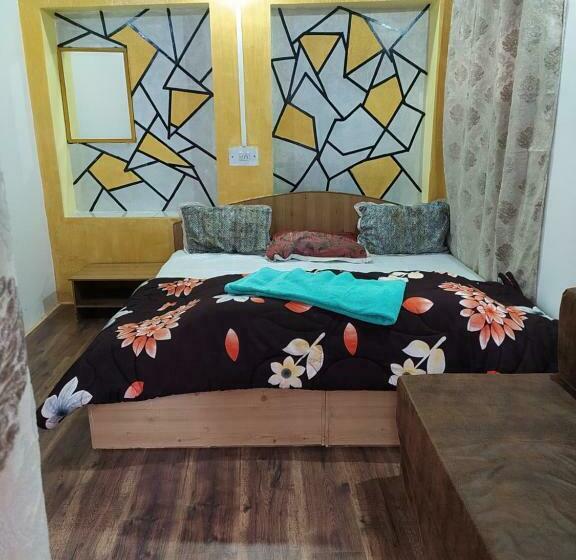 펜션 Mir Guest House