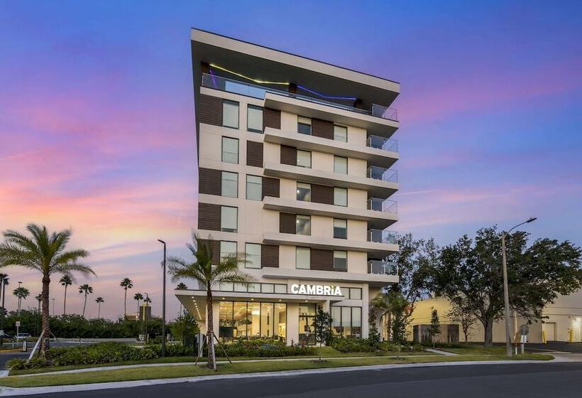 Cambria Hotel Orlando Universal Blvd