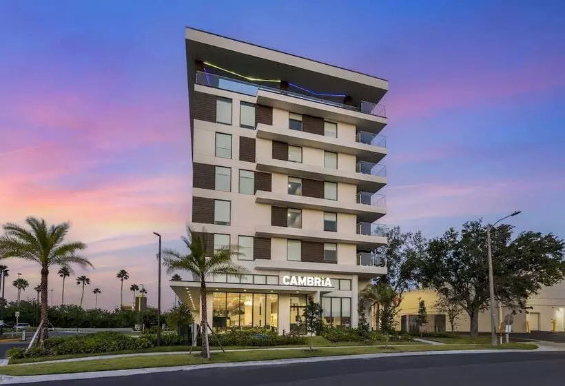 Cambria Hotel Orlando Universal Blvd