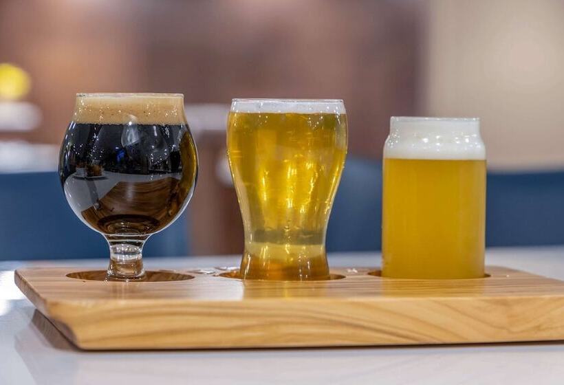 Cambria Hotel Orlando Universal Blvd