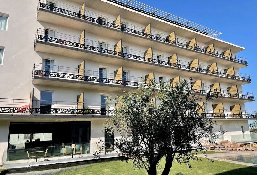Отель Golden Tulip Martigues Provence
