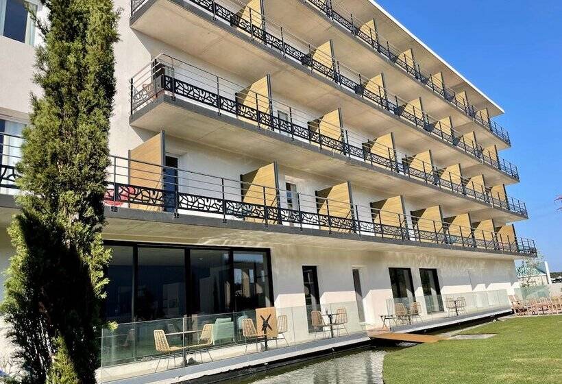 Отель Golden Tulip Martigues Provence
