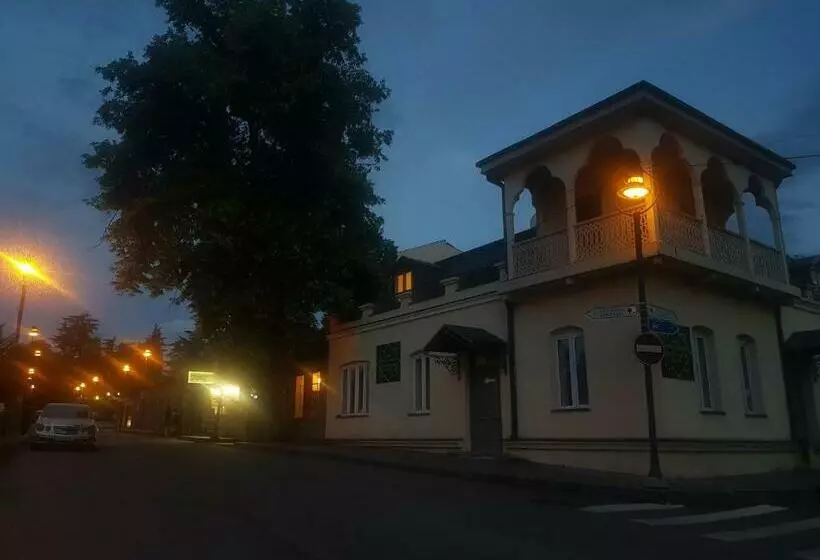 پانسیون Guest House Lotus