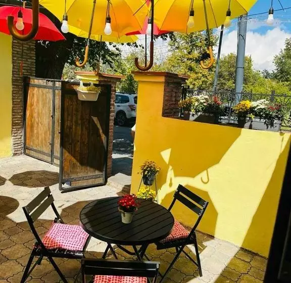 پانسیون Guest House Lotus