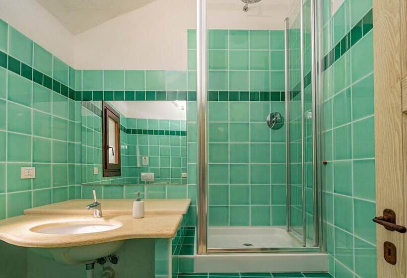 Villa Isa 6, Emma Villas