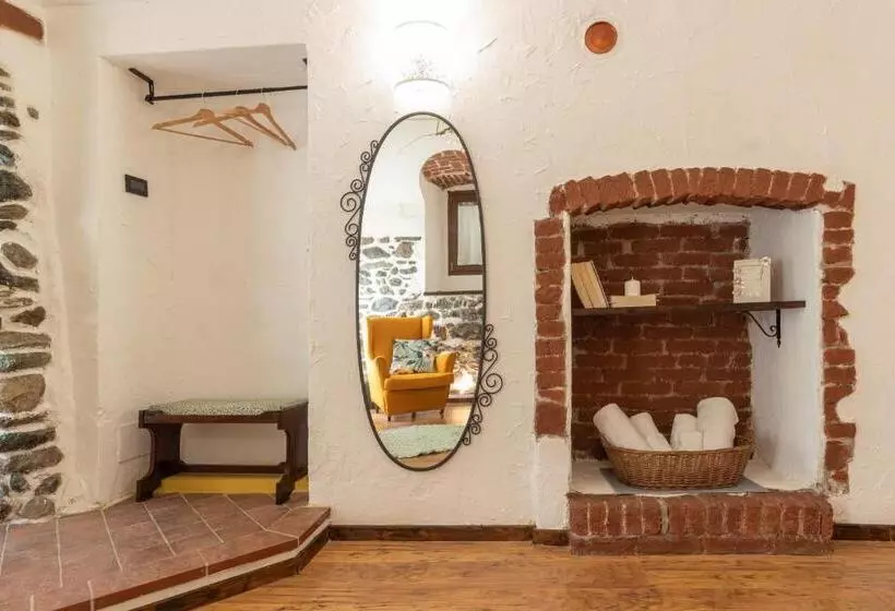 B&b 503 Di Alessio E Orsola