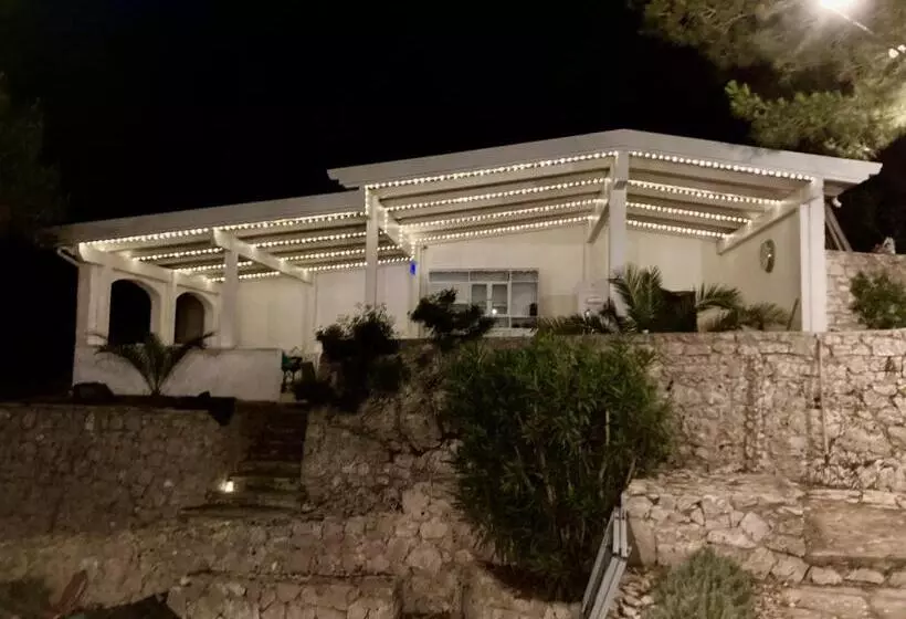 Aamiaismajoitus (B&B) Dame Del Mare
