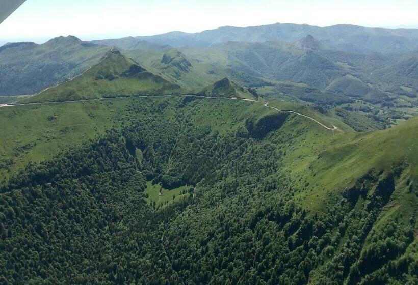 민박 Maison Du Chevalier Des Huttes   Table Et Chambres D Hôtes