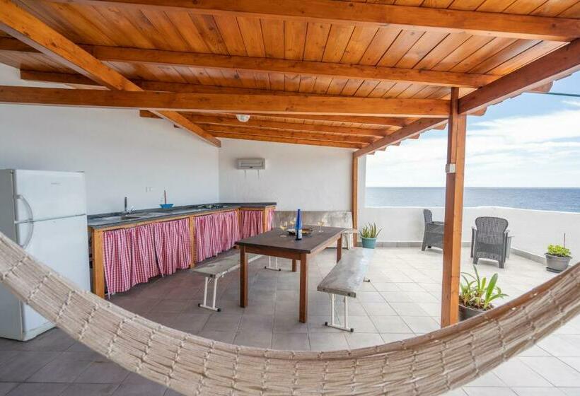 Front Line, Unbeatable Terrace 10m From The Sea