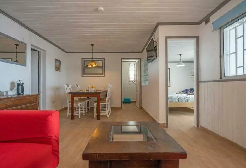 Front Line, Unbeatable Terrace 10m From The Sea