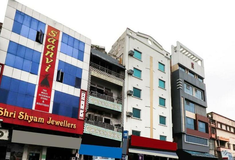 هتل Akash Deep International By Wb Inn