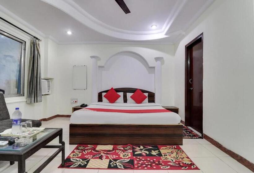 هتل Akash Deep International By Wb Inn