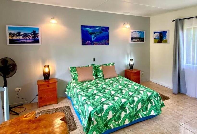 تختخواب و صبحانه Kahina Lodge