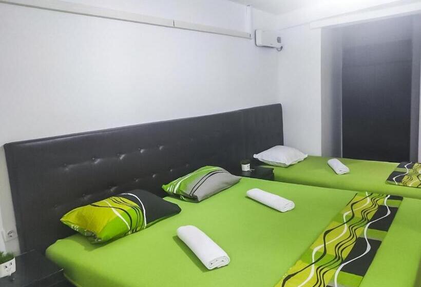 پانسیون Boutique Villa 84