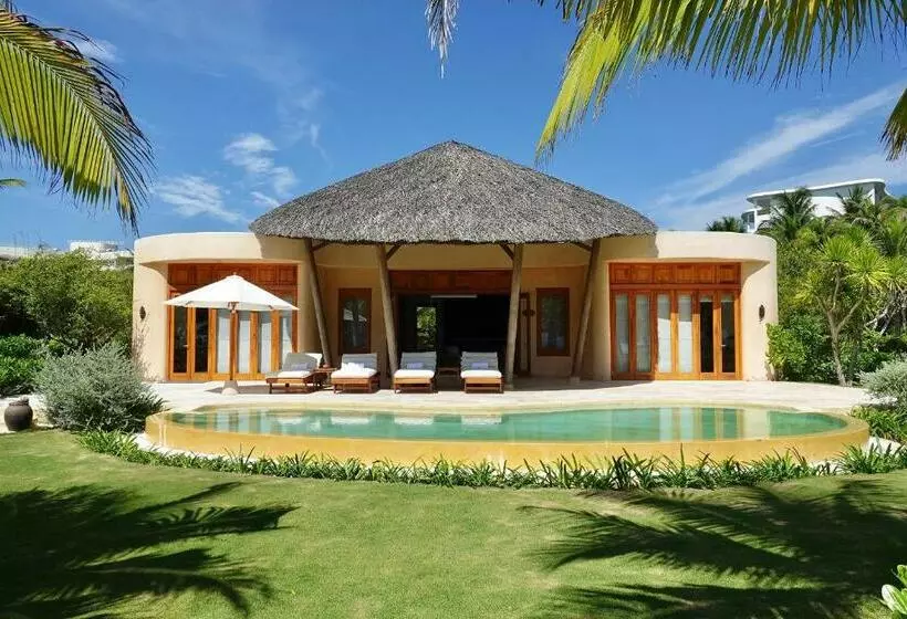 استراحتگاه Ana Mandara Cam Ranh