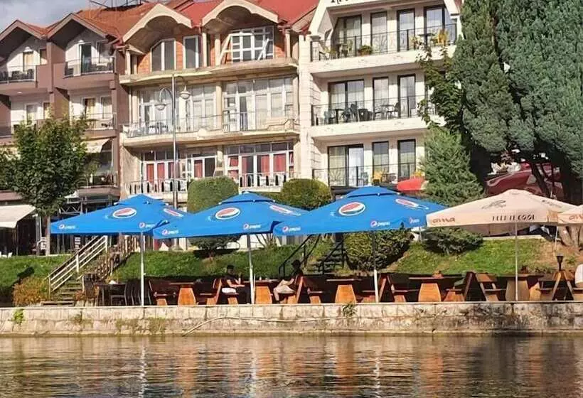 هتل Struga Riverview