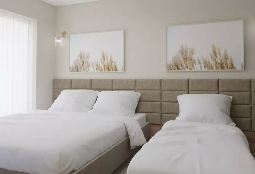 هتل Struga Riverview