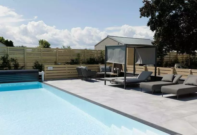 Kracher Hotel Doppelzimmer - Inklusive Pool