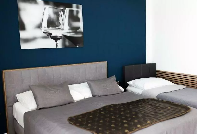 Kracher Hotel Doppelzimmer - Inklusive Pool