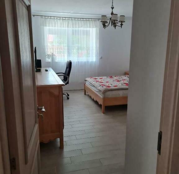 Modern Home With Hot Tube And Free Dinner Included For 2 Nights Booking