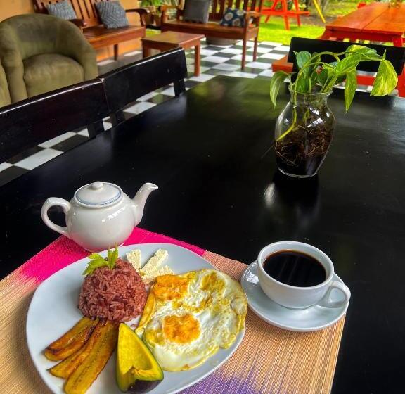 پانسیون Hostal Tortuga Viajera