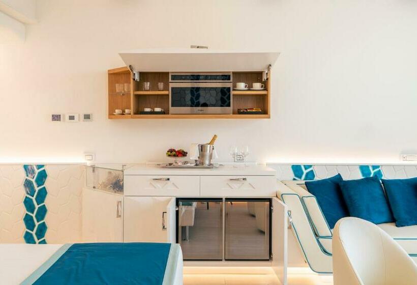 פנסיון New Bussola