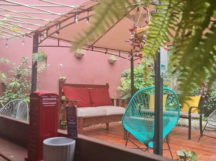 بنسيون Hostel Santafe