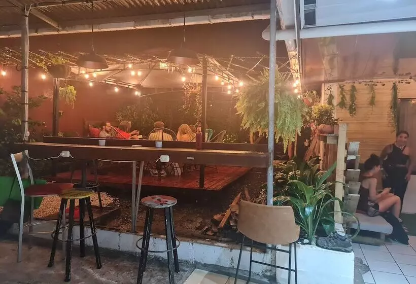 Majatalo Hostel Santafe