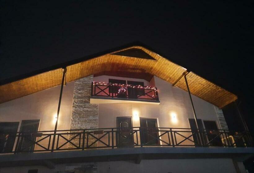 تختخواب و صبحانه Tumanyan S House